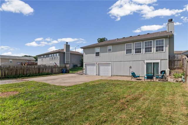 20209 E 17th Street Court N, Independence, MO 64056