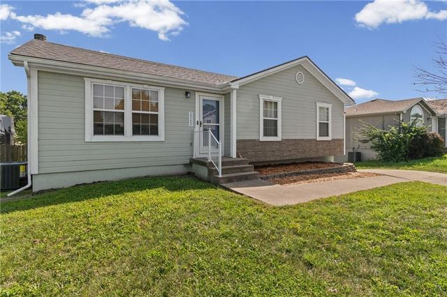 20209 E 17th Street Court N, Independence, MO 64056