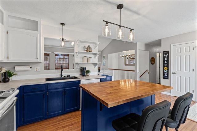 20209 E 17th Street Court N, Independence, MO 64056