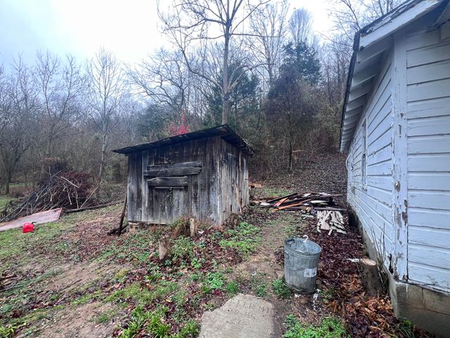 51 Houston Broughton Road, Flat Lick, KY 40935