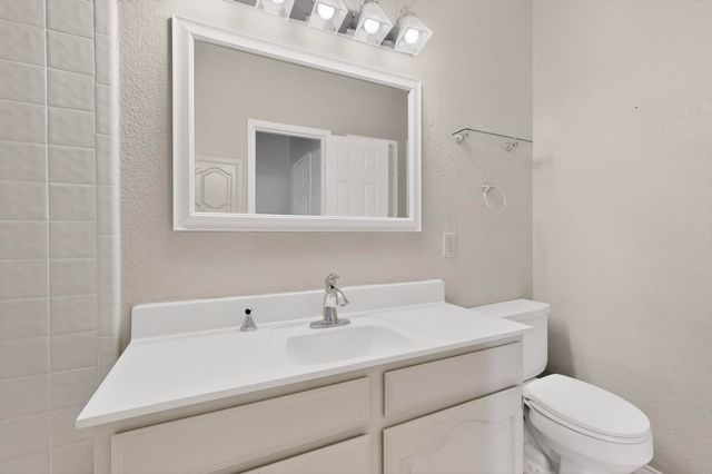 1405 Newbury Lane, Plano, TX 75025