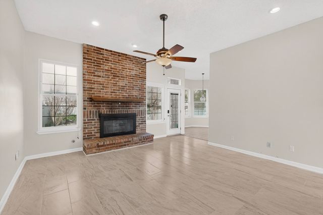 1405 Newbury Lane, Plano, TX 75025