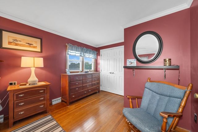 88 Whitehall Rd, Amesbury, MA 01913