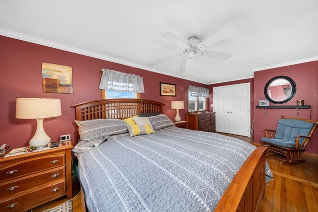 88 Whitehall Rd, Amesbury, MA 01913