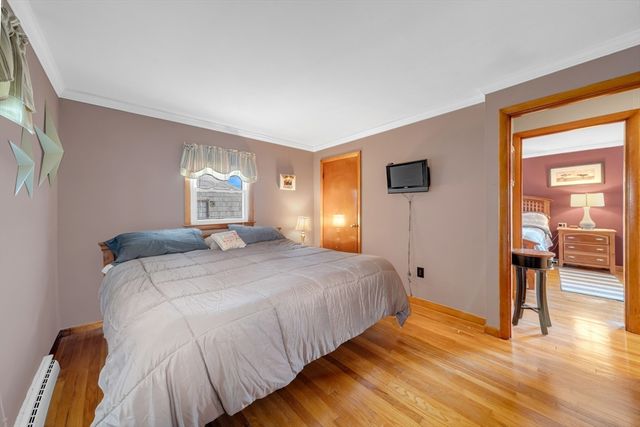 88 Whitehall Rd, Amesbury, MA 01913