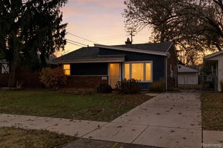 25118 Lehigh Street, Dearborn Heights, MI 48125