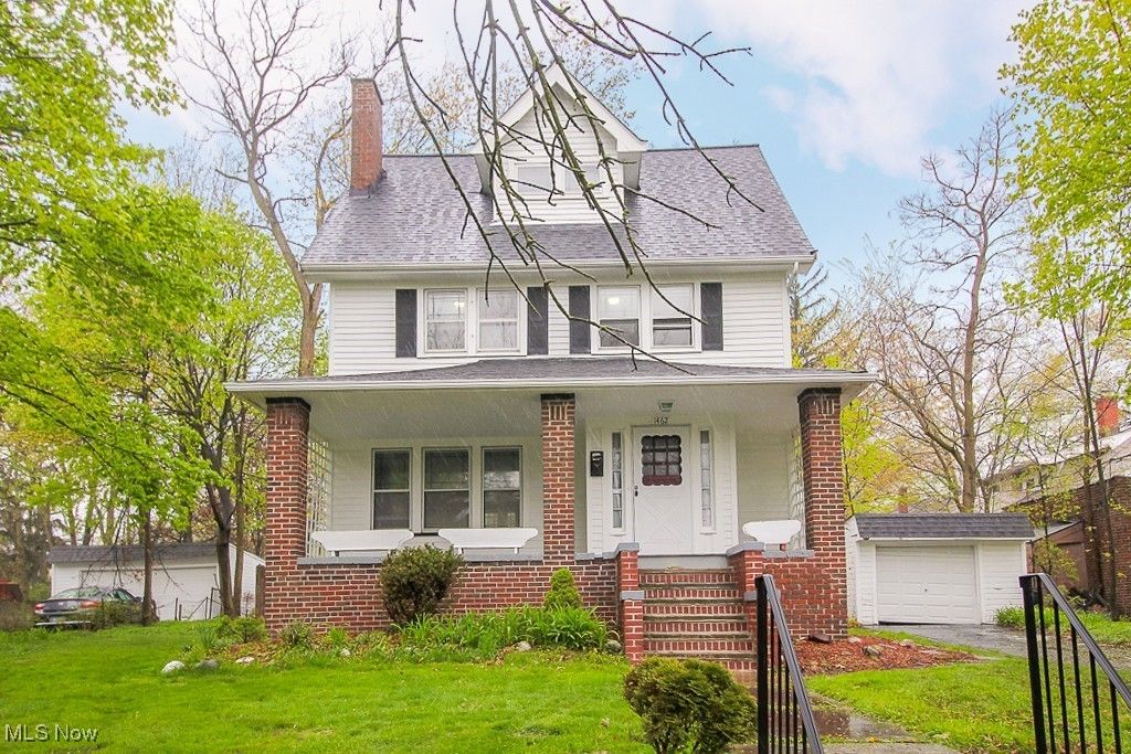 1462 Parkhill Road, Cleveland Heights, OH 44121