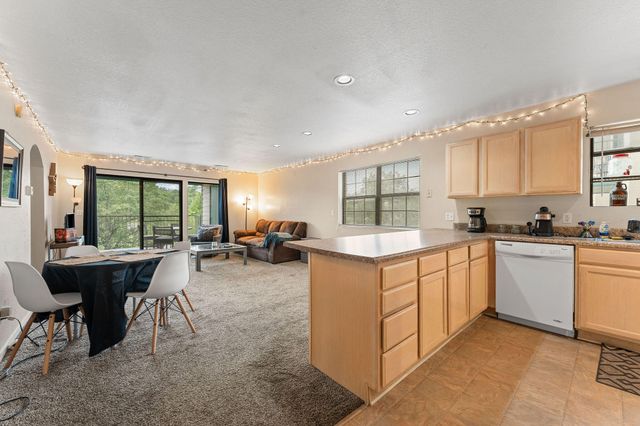 2700 Green Mountain Drive B7-U2, Branson, MO 65616