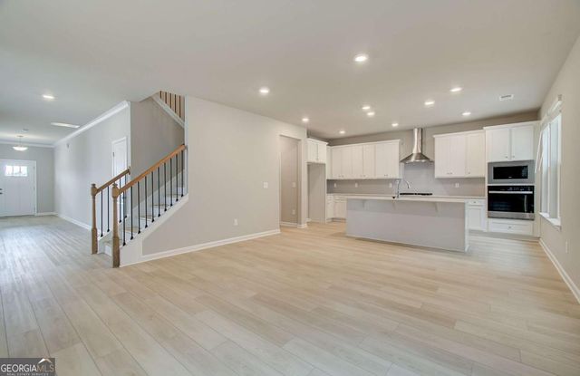 290 Arnewood Circle, Mcdonough, GA 30253