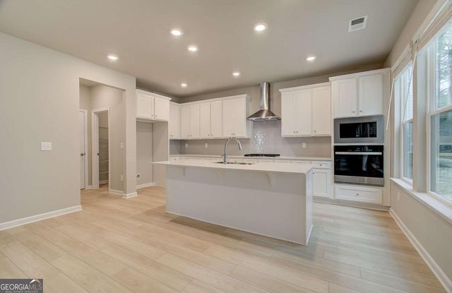 290 Arnewood Circle, Mcdonough, GA 30253