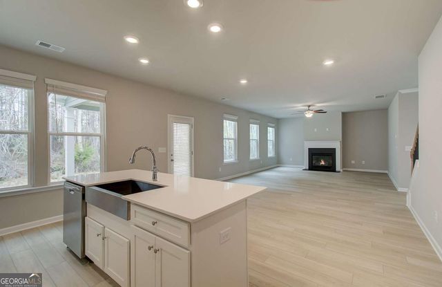 290 Arnewood Circle, Mcdonough, GA 30253