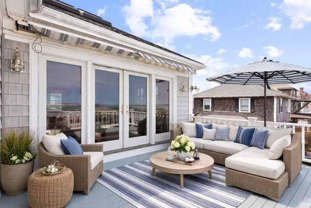 9 Sever St, Plymouth, MA 02360