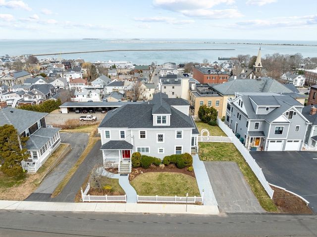 9 Sever St, Plymouth, MA 02360