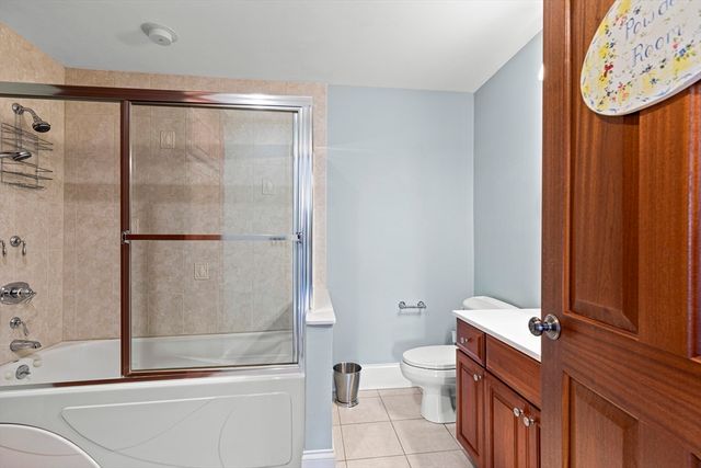 9 Sever St, Plymouth, MA 02360