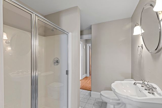 9 Sever St, Plymouth, MA 02360