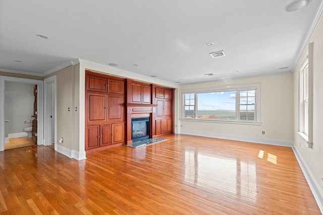 9 Sever St, Plymouth, MA 02360