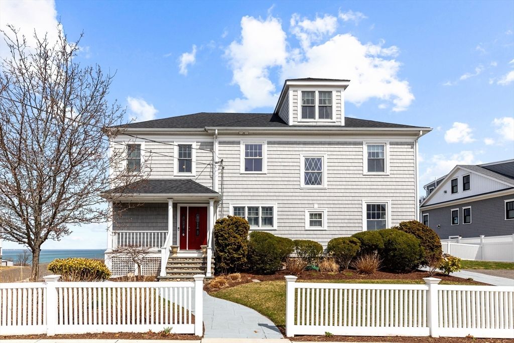 9 Sever St, Plymouth, MA 02360