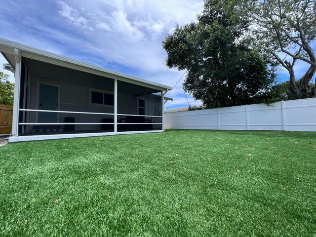 727 S N Street, Lake Worth Beach, FL 33460