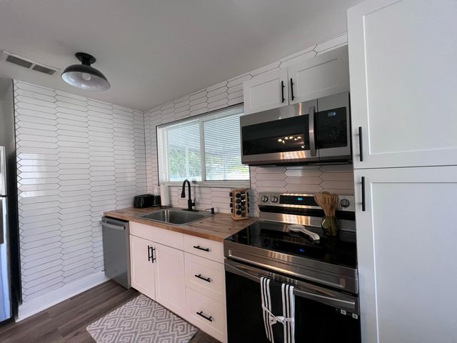 727 S N Street, Lake Worth Beach, FL 33460