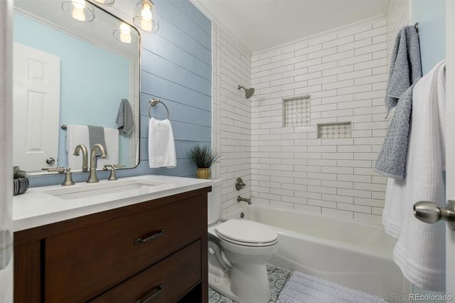 11054 W 68th Avenue, Arvada, CO 80004