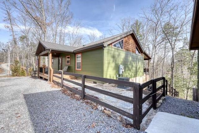 442 Hilltop Road, Murphy, NC 28906