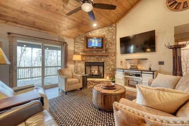 442 Hilltop Road, Murphy, NC 28906