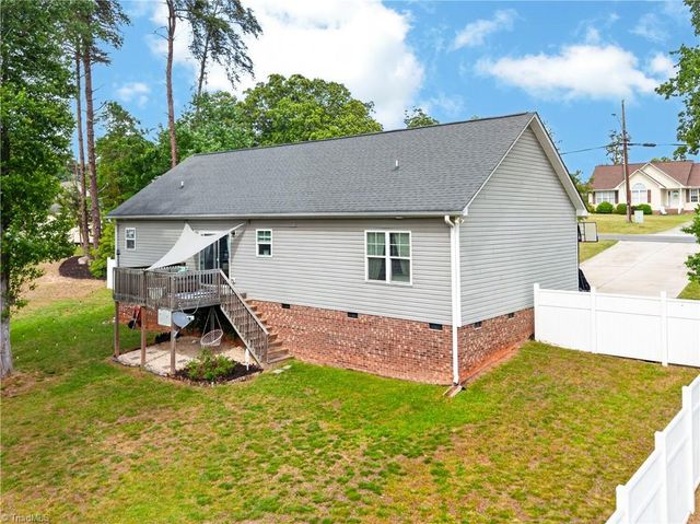 4319 Brown Oaks Road, Randleman, NC 27317