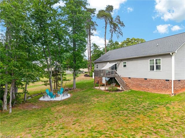 4319 Brown Oaks Road, Randleman, NC 27317