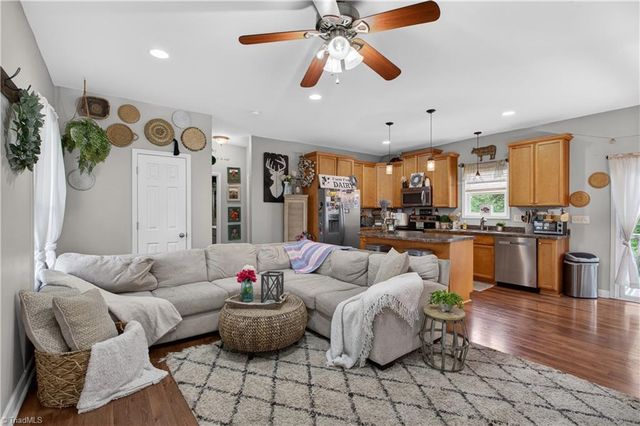 4319 Brown Oaks Road, Randleman, NC 27317