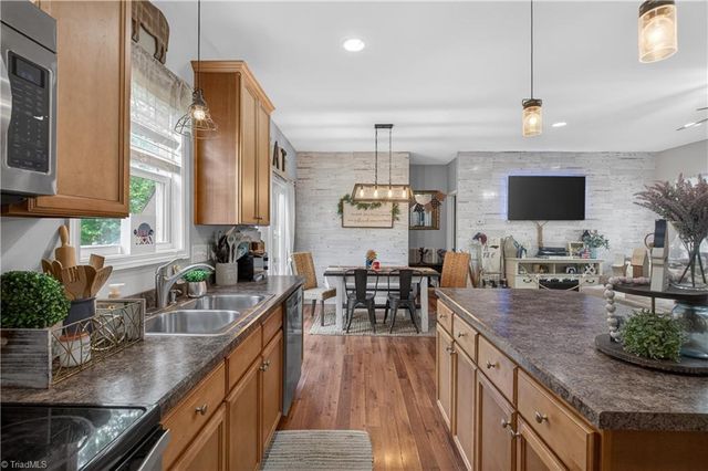 4319 Brown Oaks Road, Randleman, NC 27317