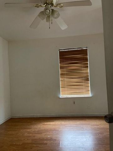 3204 Shelldrake Way, Baytown, TX 77521