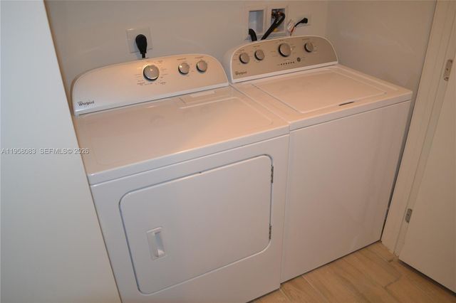 999 SW 1st Ave 3317, Miami, FL 33130