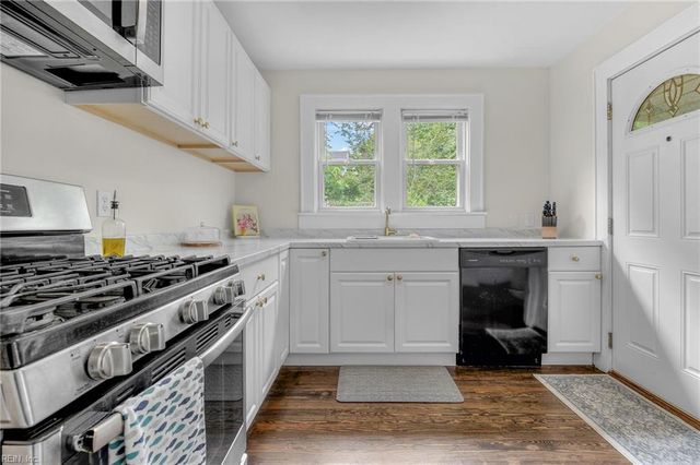 3734 Robin Hood RD, Norfolk, VA 23513