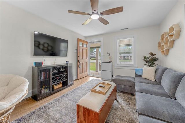 3734 Robin Hood RD, Norfolk, VA 23513