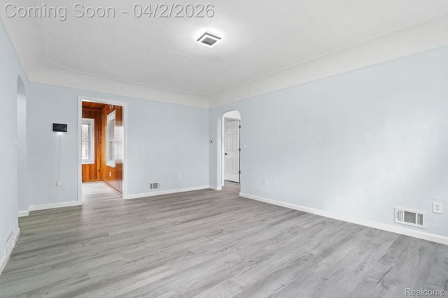 2613 Woodrow Avenue, Flint, MI 48506