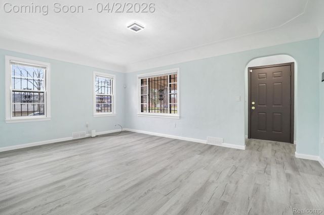 2613 Woodrow Avenue, Flint, MI 48506