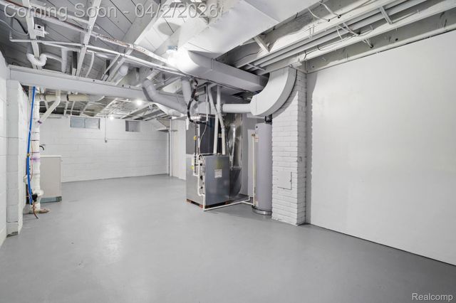 2613 Woodrow Avenue, Flint, MI 48506