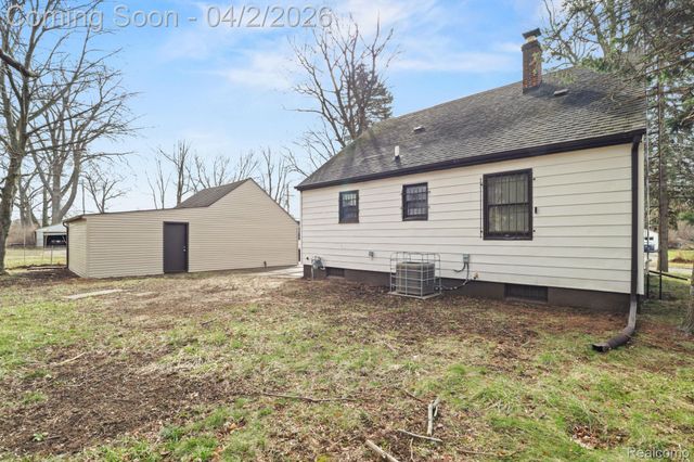 2613 Woodrow Avenue, Flint, MI 48506