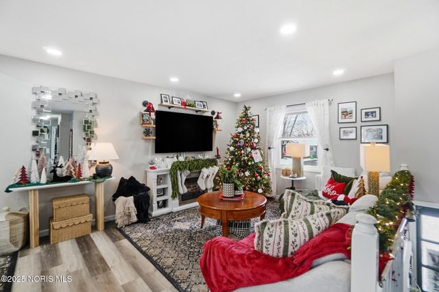 636 W Melrose Avenue, Findlay, OH 45840