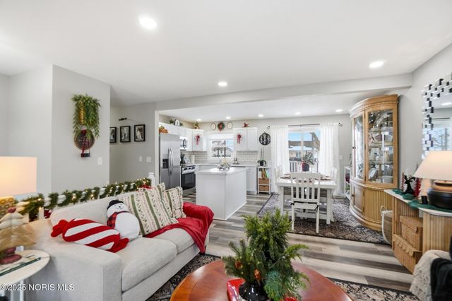 636 W Melrose Avenue, Findlay, OH 45840