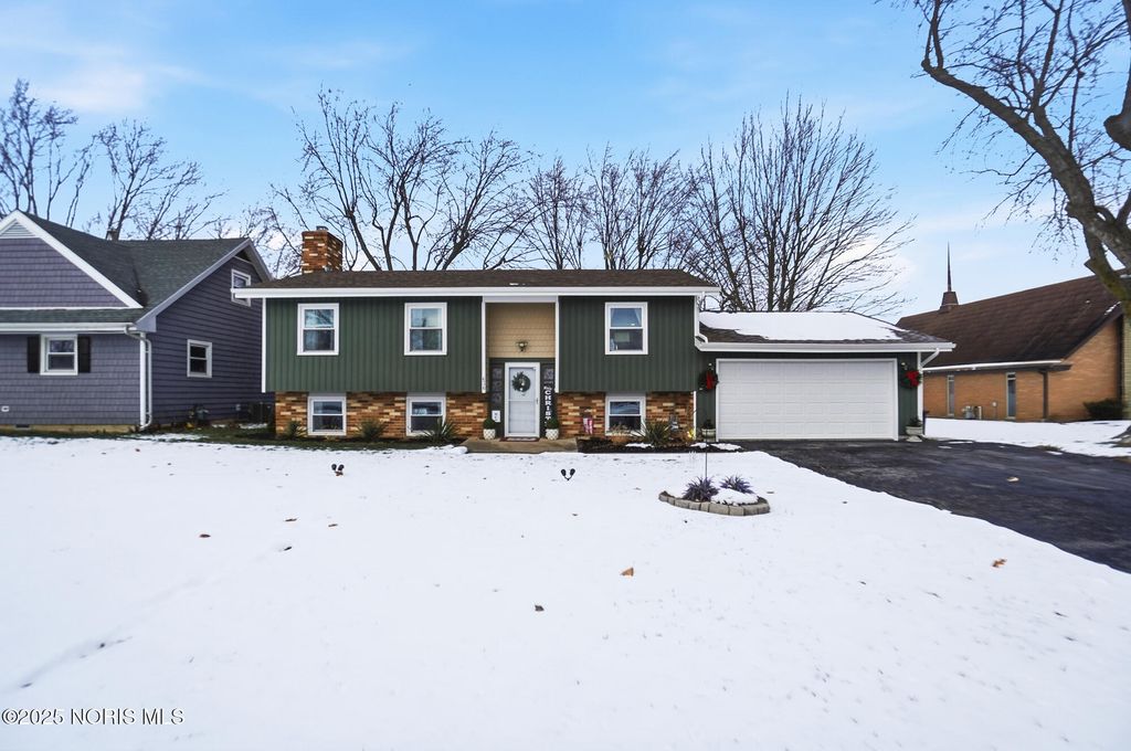 636 W Melrose Avenue, Findlay, OH 45840