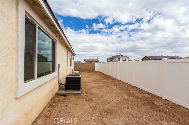 8575 Stockton Avenue, Hesperia, CA 92344