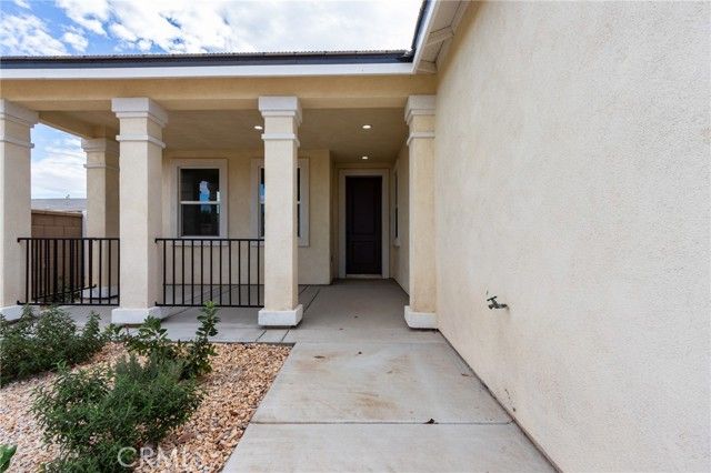 8575 Stockton Avenue, Hesperia, CA 92344