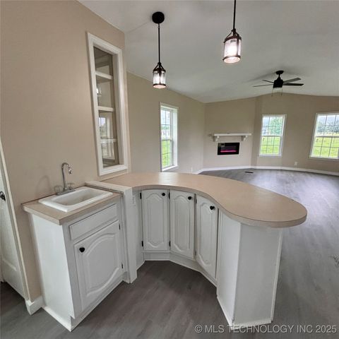 18350 E 615 Road, Inola, OK 74036