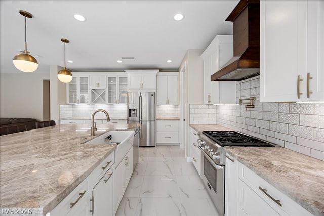 12723 Coastline Shadow Street, Las Vegas, NV 89141