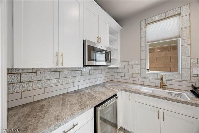 12723 Coastline Shadow Street, Las Vegas, NV 89141