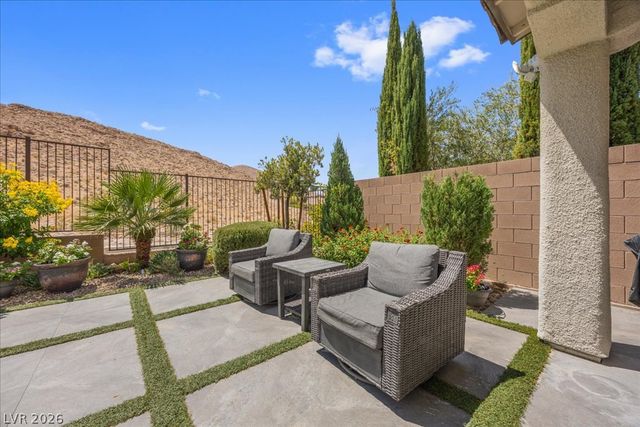 12723 Coastline Shadow Street, Las Vegas, NV 89141