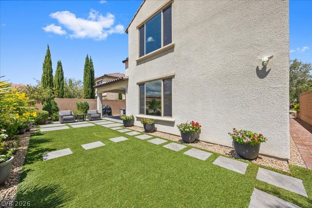 12723 Coastline Shadow Street, Las Vegas, NV 89141