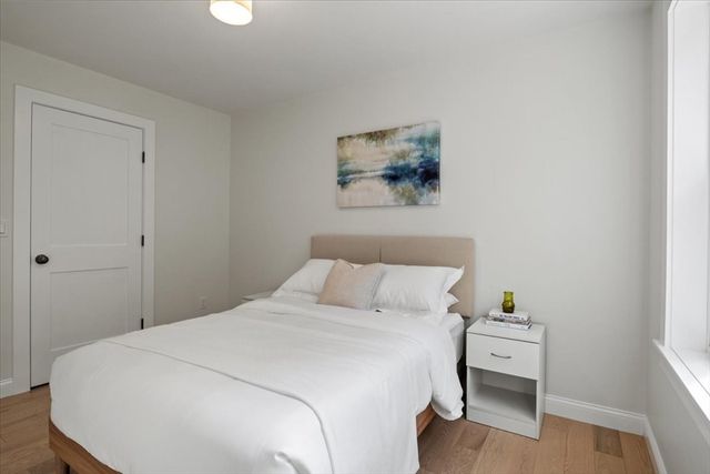 72 Uncas Avenue 1, Franklin, MA 02038