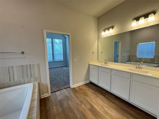 3000 Chisholm Trail RD 79, Round Rock, TX 78681